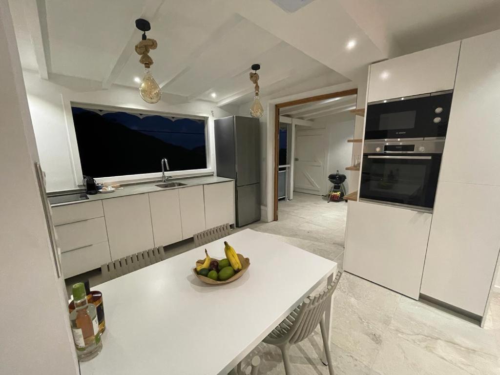 Les Appart Villa Sunbay Caraibes Avec Piscine Privative Vue Mer Et Montagne Le François 外观 照片