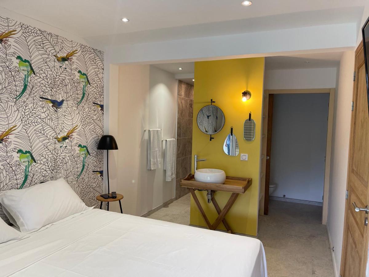 Les Appart Villa Sunbay Caraibes Avec Piscine Privative Vue Mer Et Montagne Le François 外观 照片