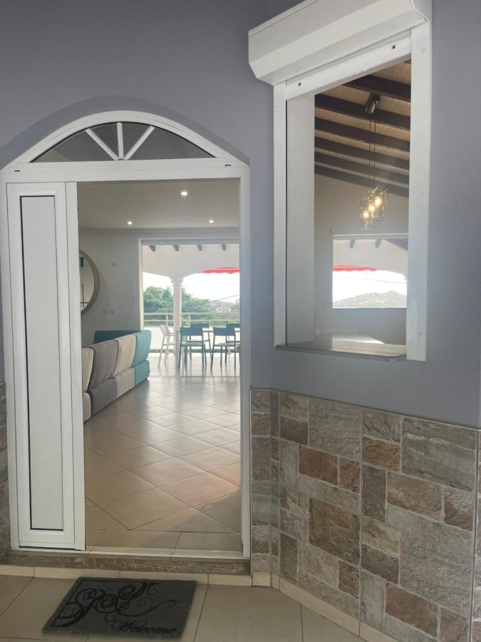 Les Appart Villa Sunbay Caraibes Avec Piscine Privative Vue Mer Et Montagne Le François 外观 照片