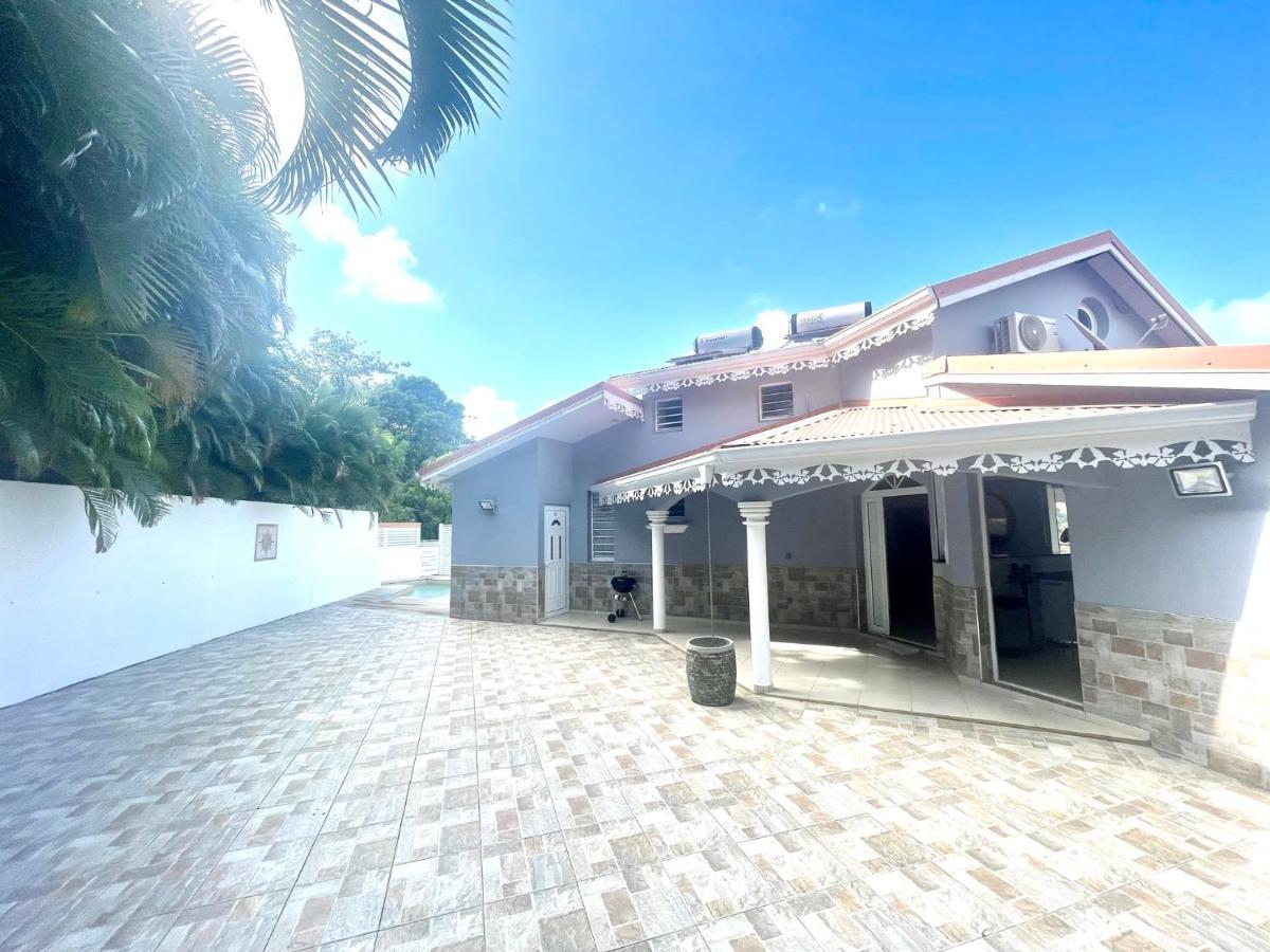 Les Appart Villa Sunbay Caraibes Avec Piscine Privative Vue Mer Et Montagne Le François 外观 照片