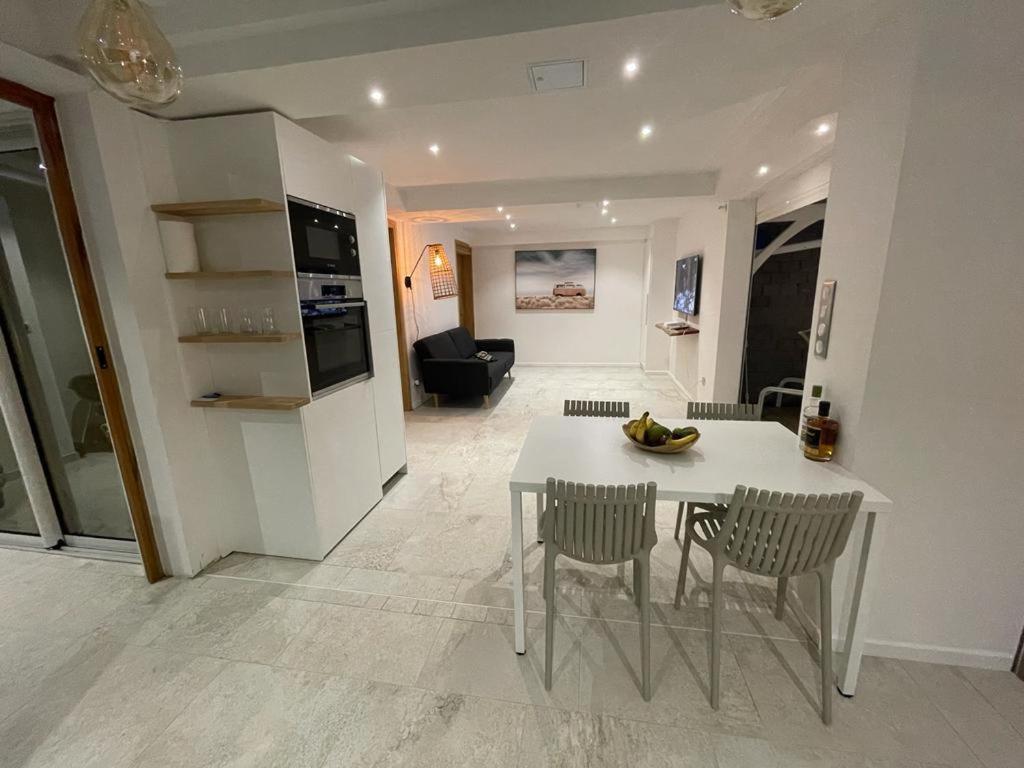 Les Appart Villa Sunbay Caraibes Avec Piscine Privative Vue Mer Et Montagne Le François 外观 照片