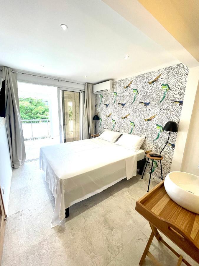 Les Appart Villa Sunbay Caraibes Avec Piscine Privative Vue Mer Et Montagne Le François 外观 照片