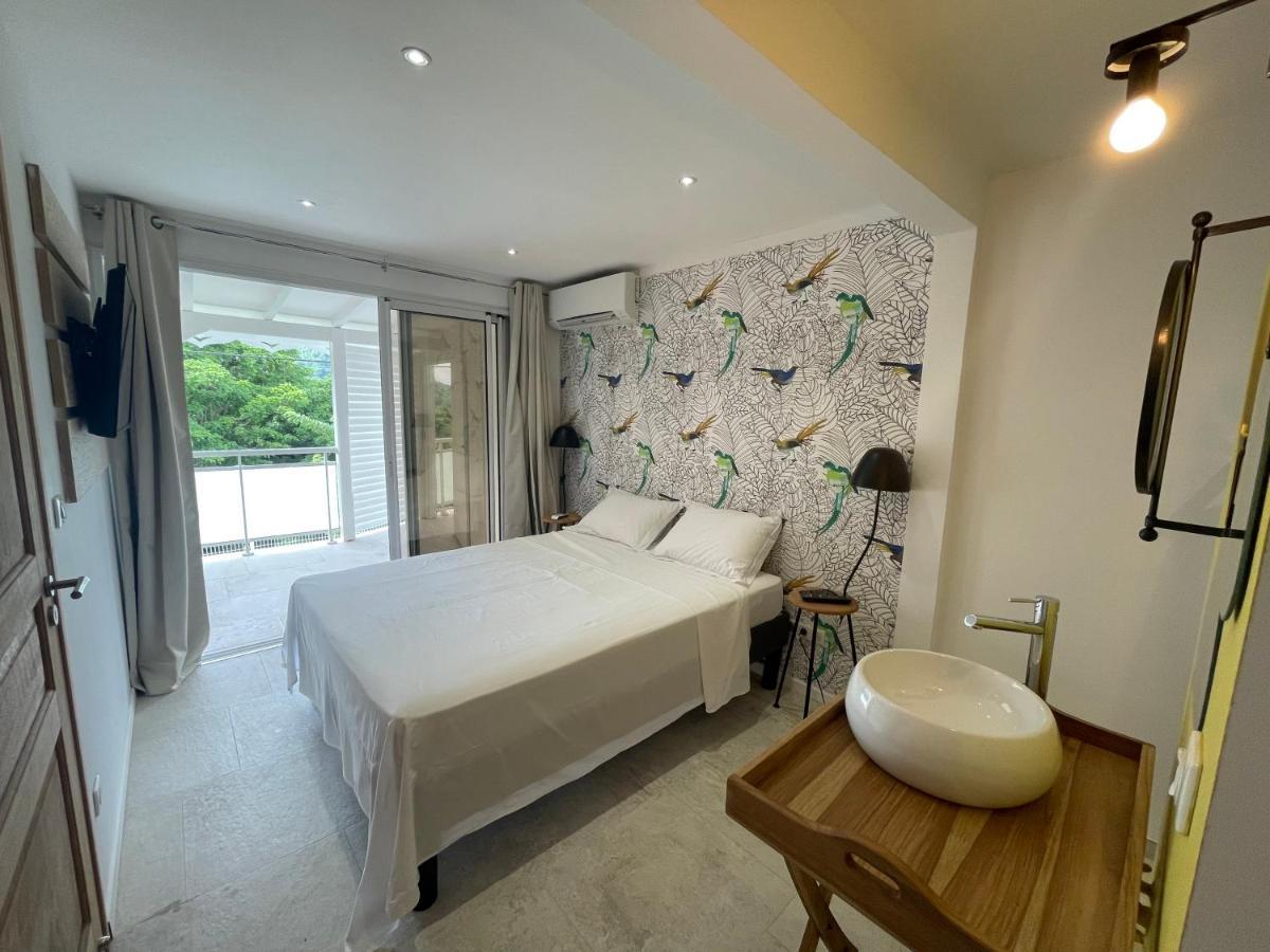 Les Appart Villa Sunbay Caraibes Avec Piscine Privative Vue Mer Et Montagne Le François 外观 照片