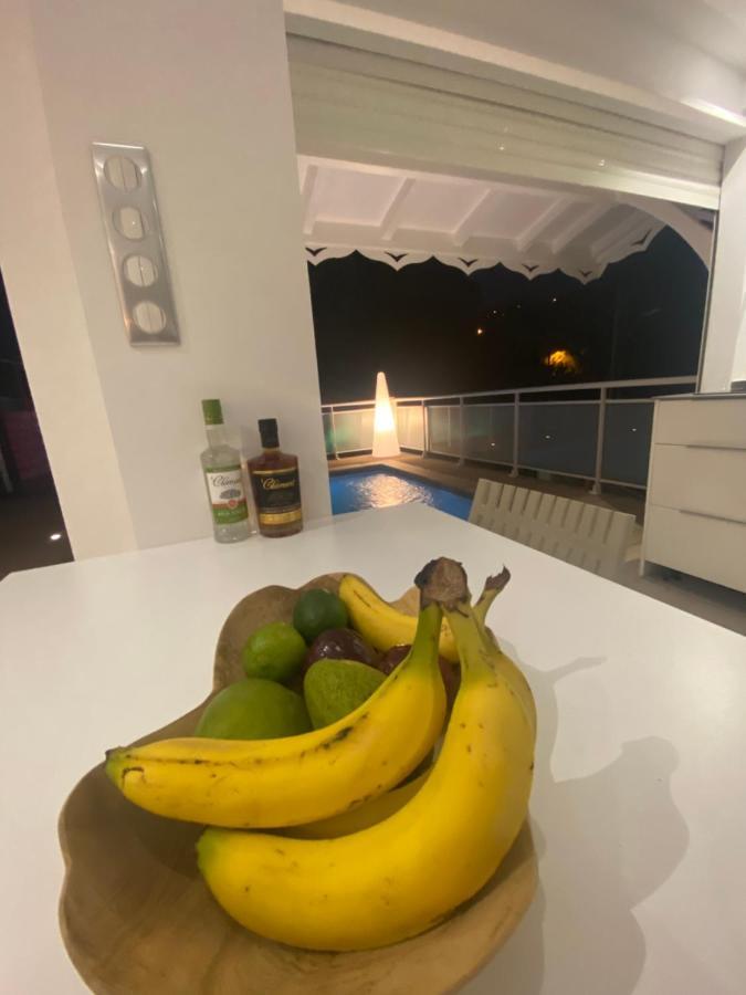 Les Appart Villa Sunbay Caraibes Avec Piscine Privative Vue Mer Et Montagne Le François 外观 照片