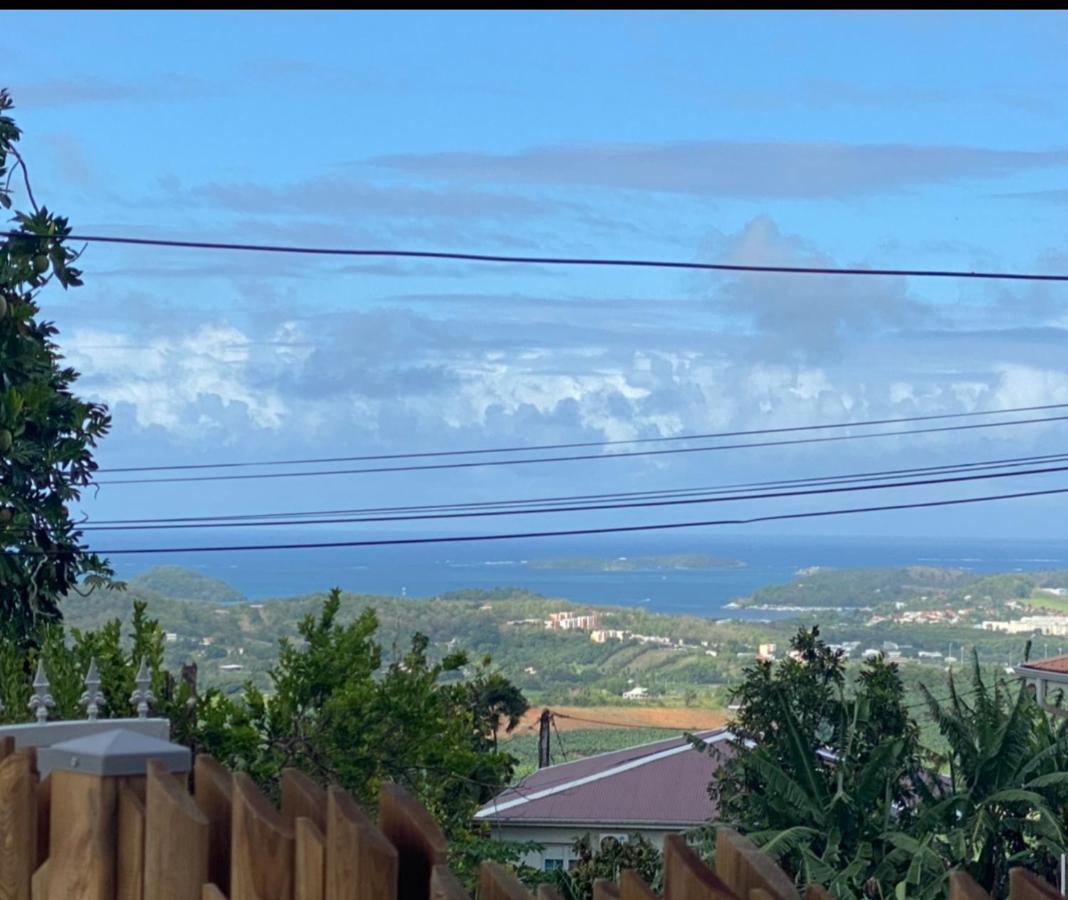 Les Appart Villa Sunbay Caraibes Avec Piscine Privative Vue Mer Et Montagne Le François 外观 照片