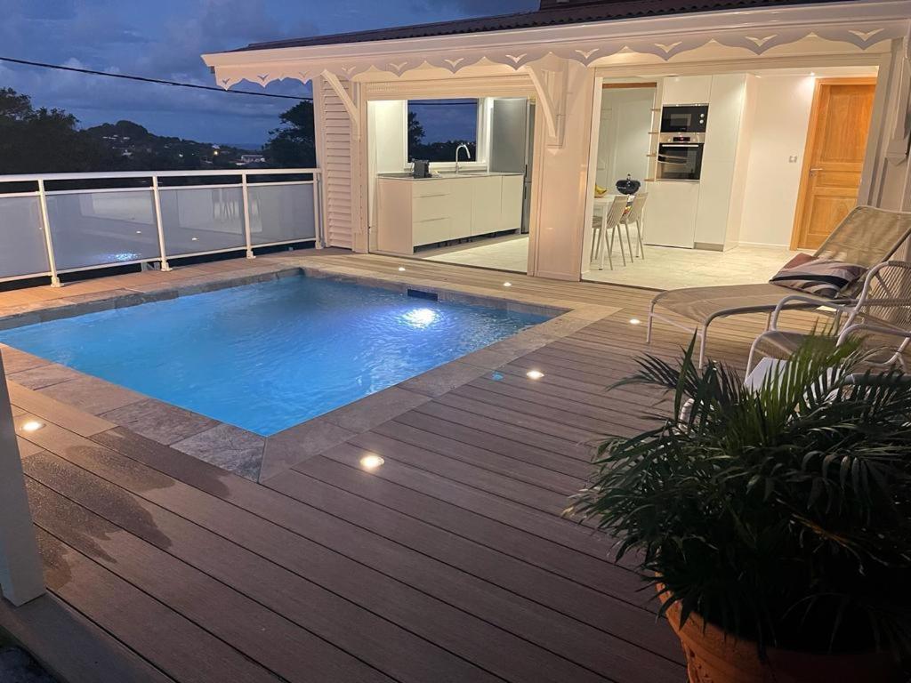 Les Appart Villa Sunbay Caraibes Avec Piscine Privative Vue Mer Et Montagne Le François 外观 照片