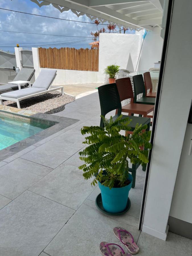 Les Appart Villa Sunbay Caraibes Avec Piscine Privative Vue Mer Et Montagne Le François 外观 照片