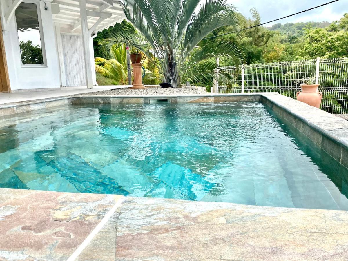 Les Appart Villa Sunbay Caraibes Avec Piscine Privative Vue Mer Et Montagne Le François 外观 照片